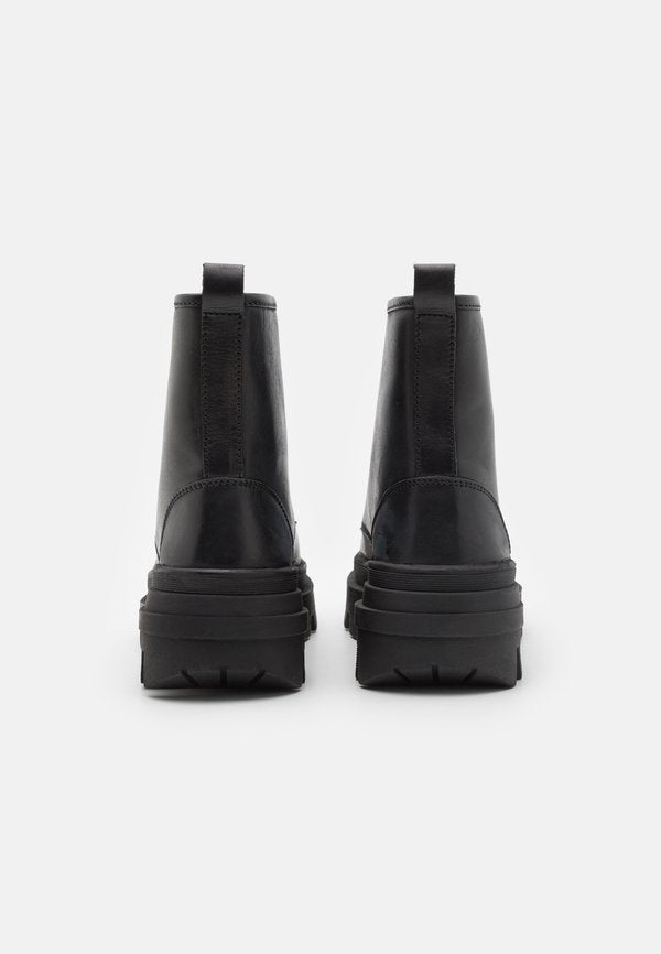 YOURTURN by Zalando LEATHER UNISEX