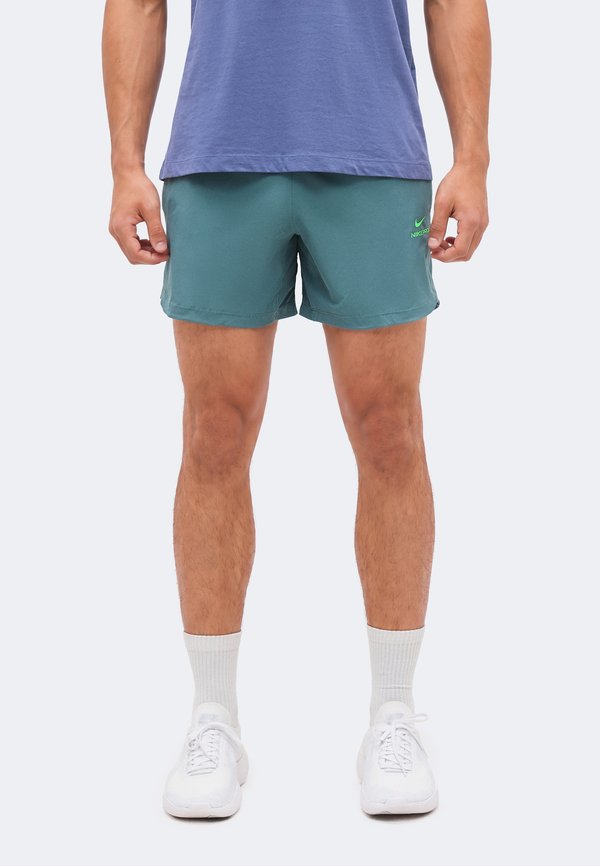 Nike Performance SHORT - Sports shorts - mineral slate/green strike