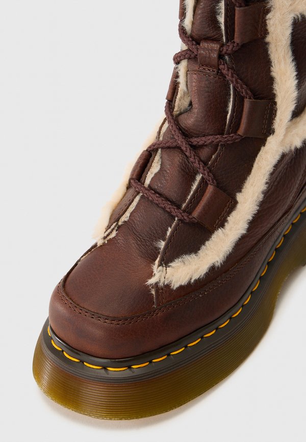 Dr. Martens BUZZ