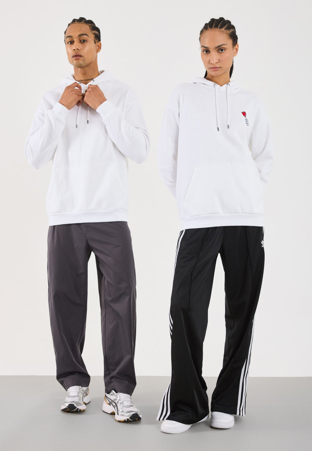 YOURTURN UNISEX RELAXED FIT HOODIE