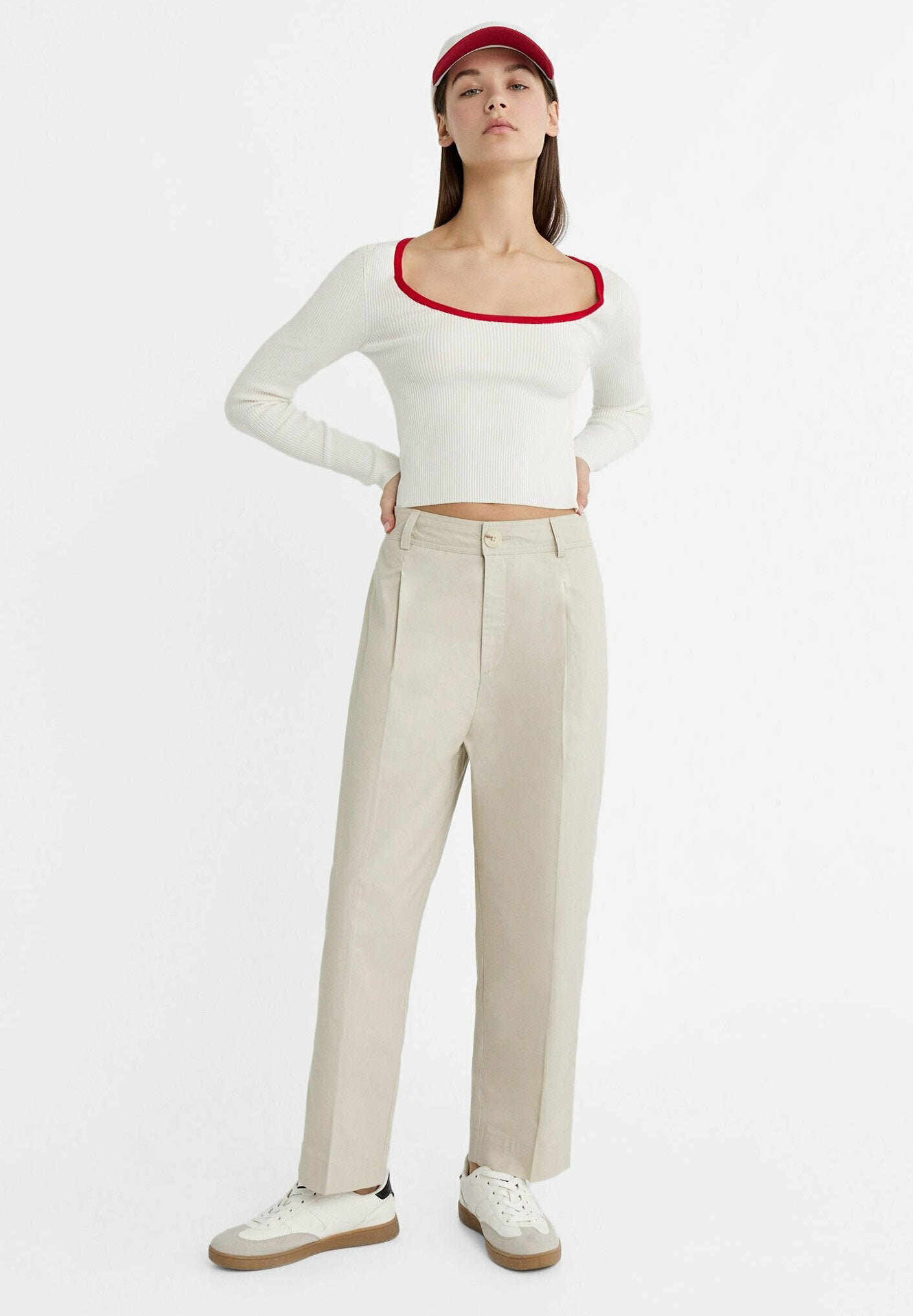 Stradivarius CARROT FIT WITH DARTS DETAIL