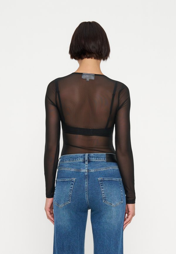 DKNY