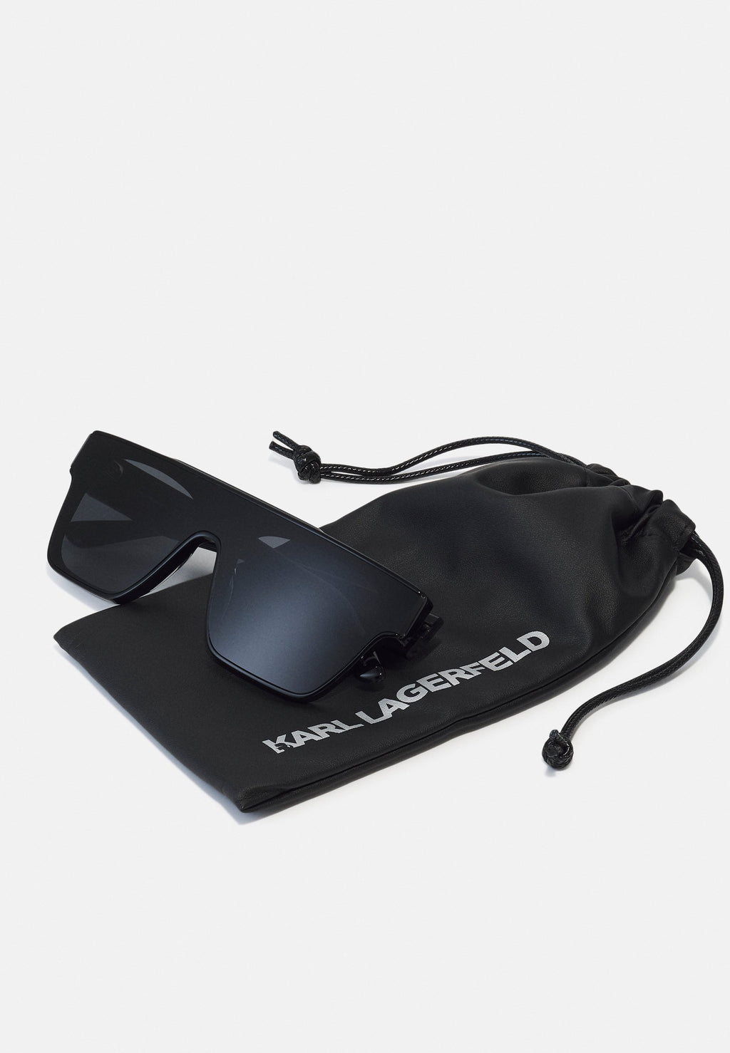 UNISEX Media 4