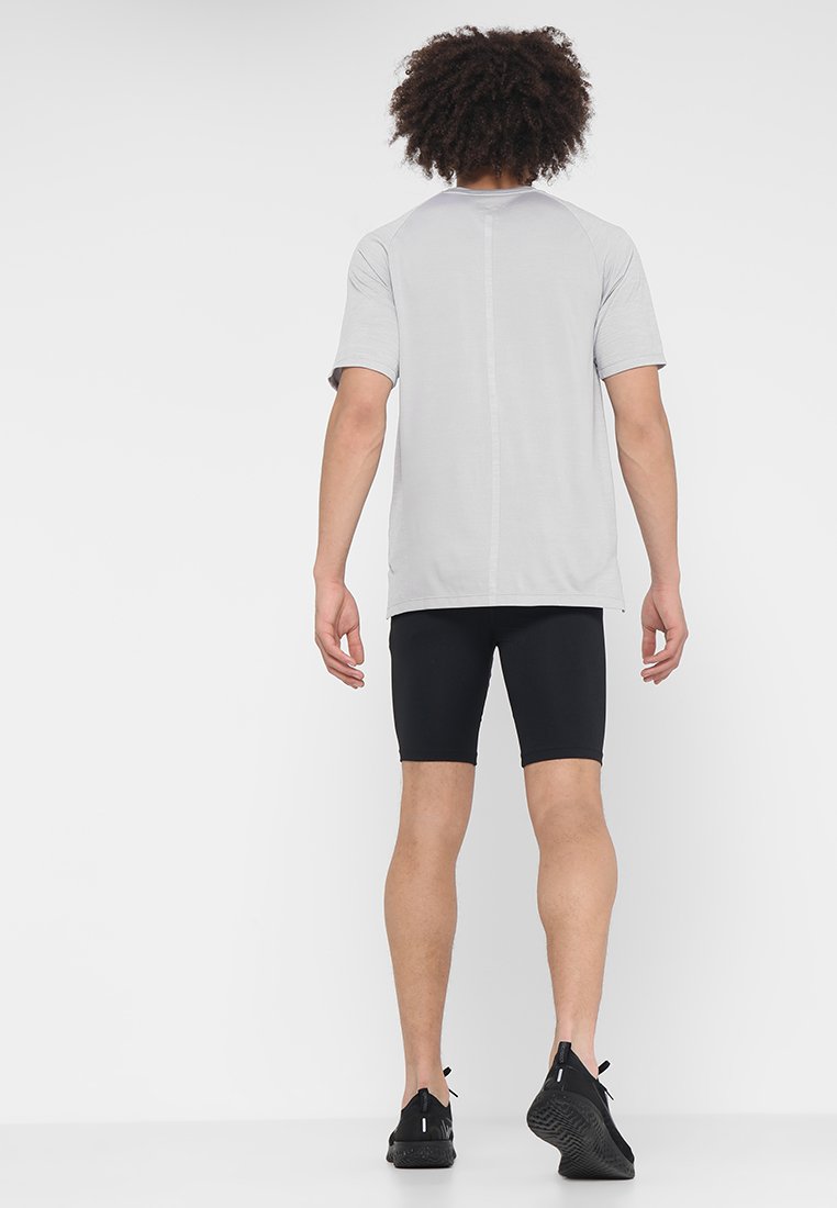 ODLO BOTTOM SHORTLIGHT