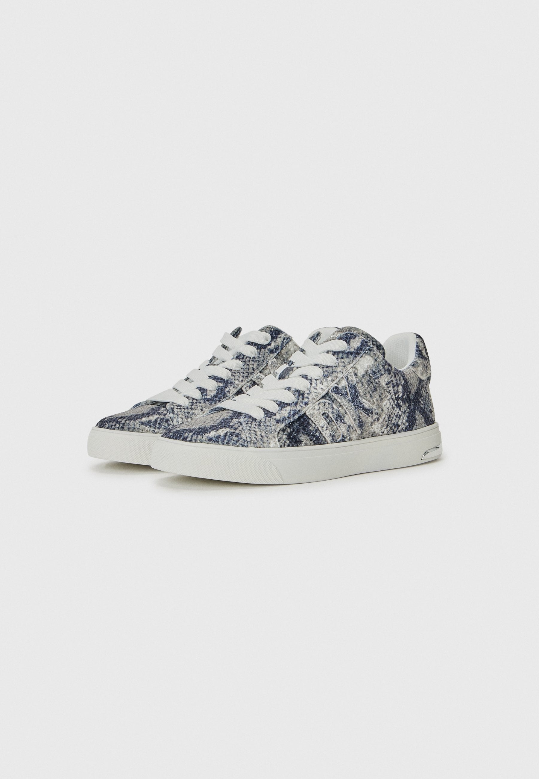 DKNY ABENI LACE UP SNEAKER