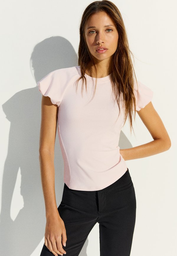 Bershka BALLOON RAGLAN SLEEVE - T-SHIRT - Basic T-shirt - light pink