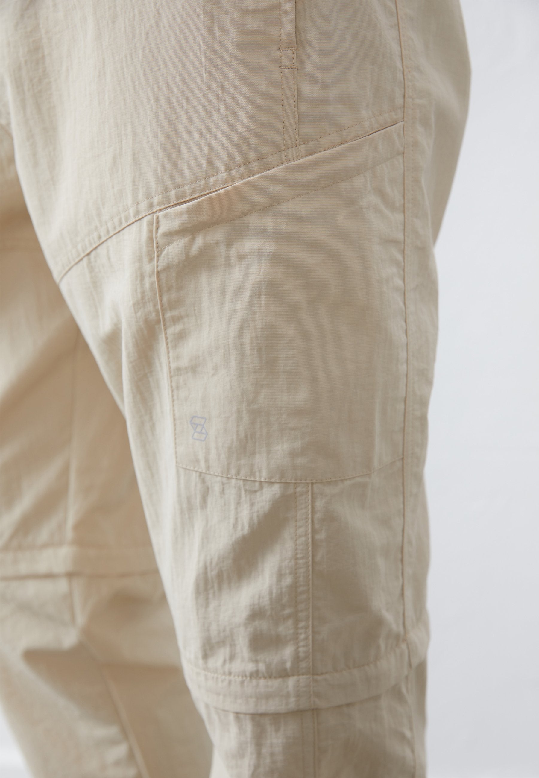 Pier One Sport CONVERTABLE HIKING TROUSERS WITH ZIP OFF LEG & MULTI POCKETS
