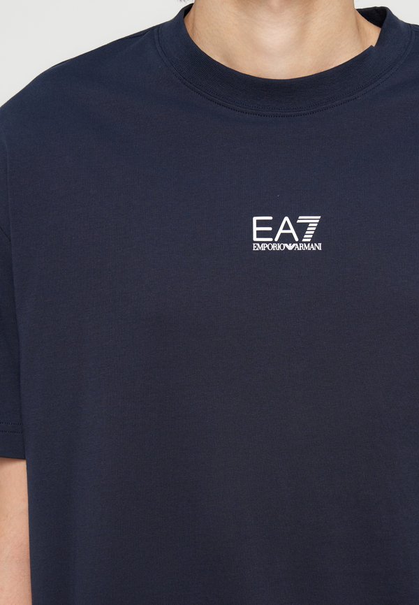 EA7 Emporio Armani