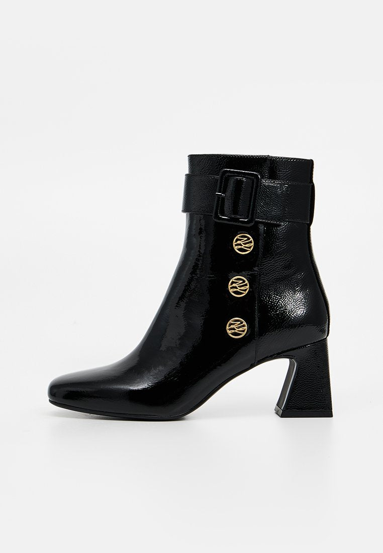 KARL LAGERFELD Stiefeletten Media 1