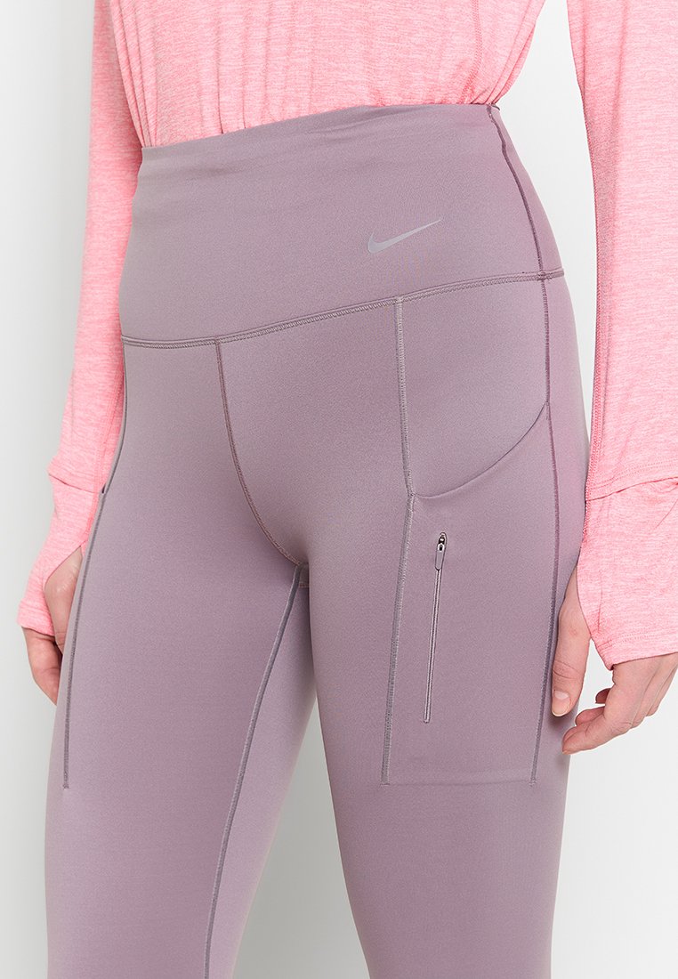Nike Performance