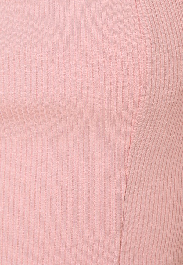 Glamorous BOW FRONT SCOOP CROP WITH PUFF SHORT SLEEVES