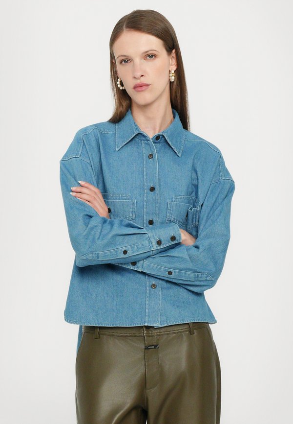 CLOSED CROPPED FRONT OVERSIZED