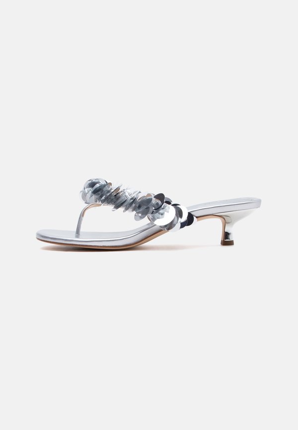 MICHAEL Michael Kors LORETTA MID THONG