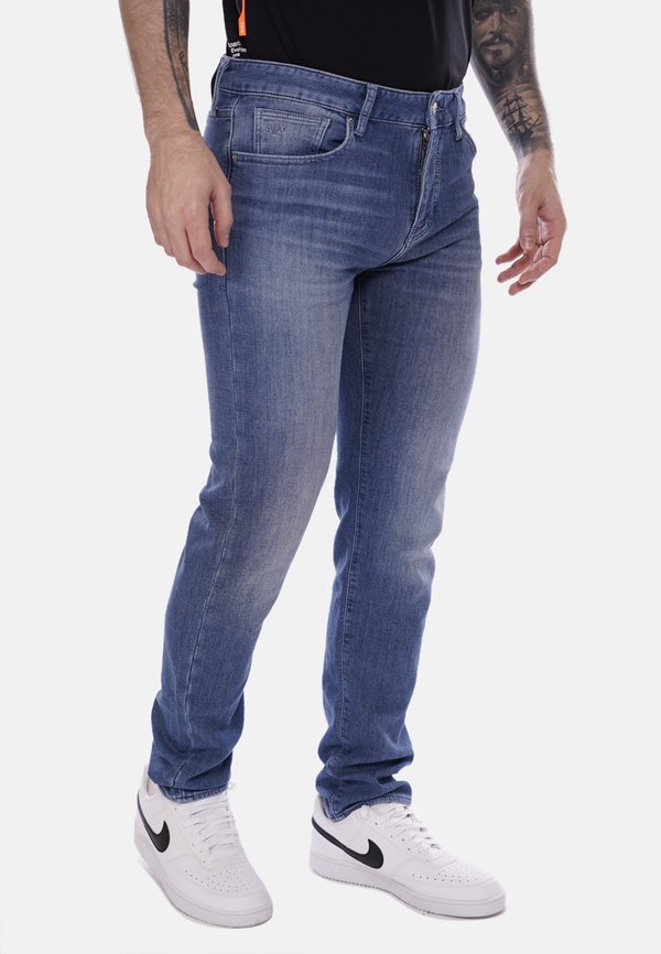 Armani Exchange