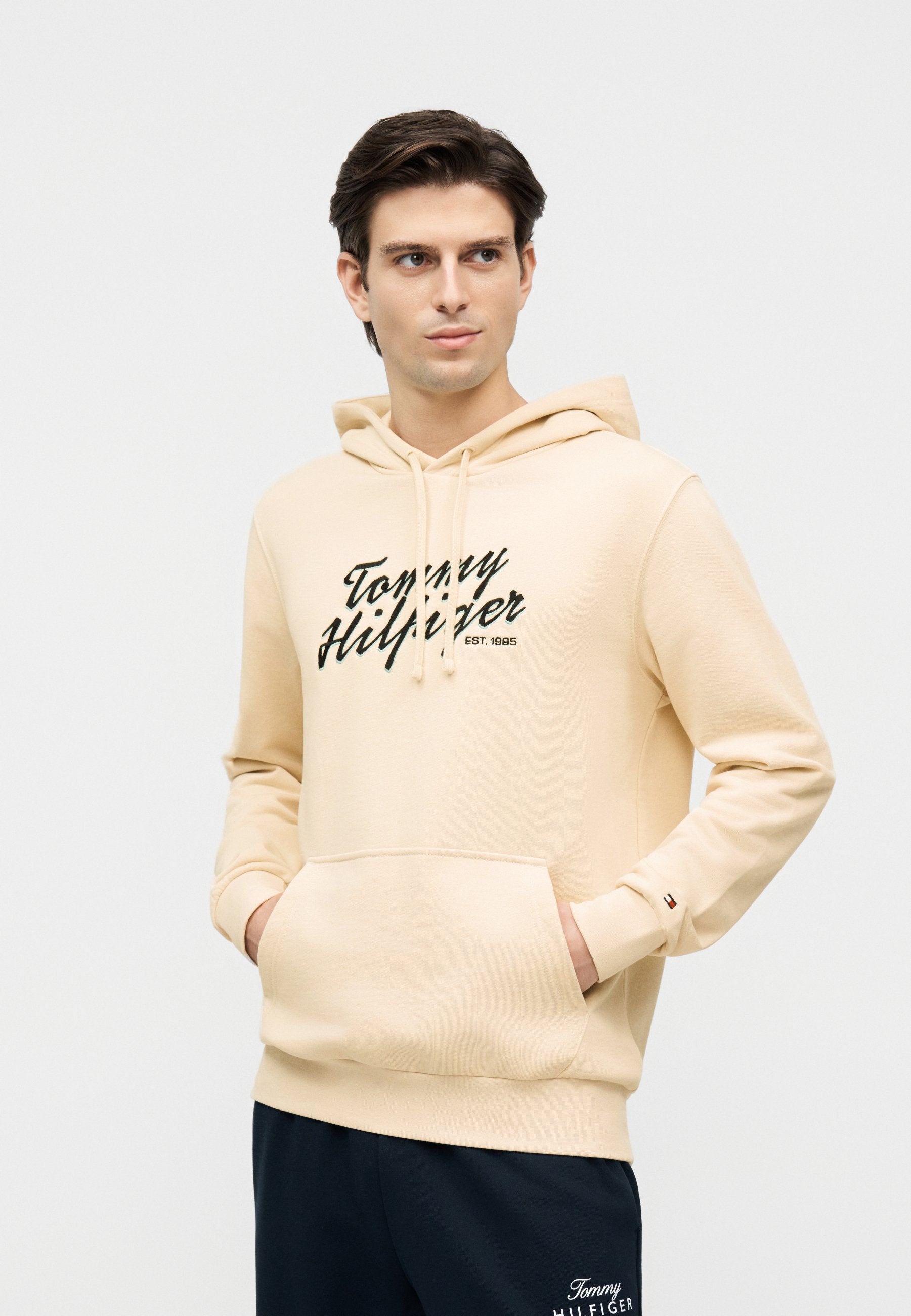 SUMMER TEXT GRAPHIC HOODY Media 5