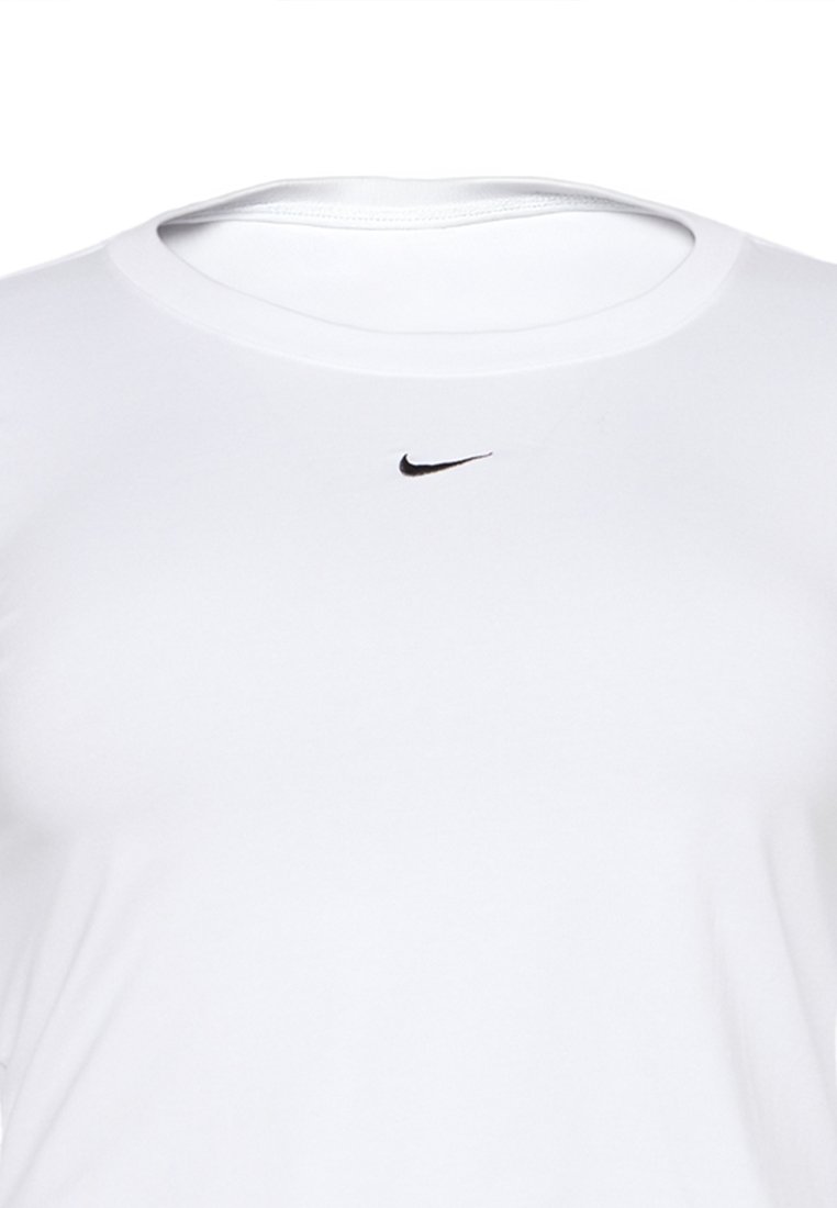 Nike Sportswear SLIM FIT