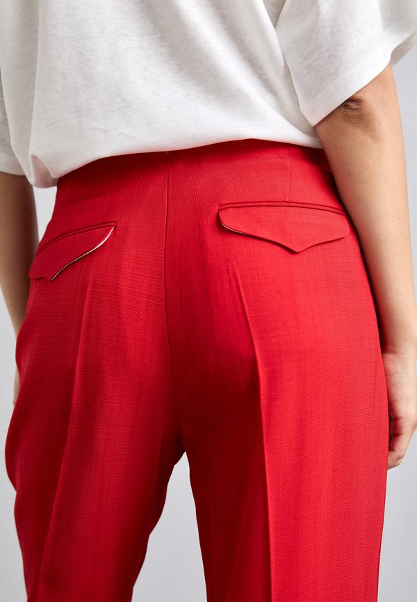 Victoria Beckham TAPERED LEG TROUSER