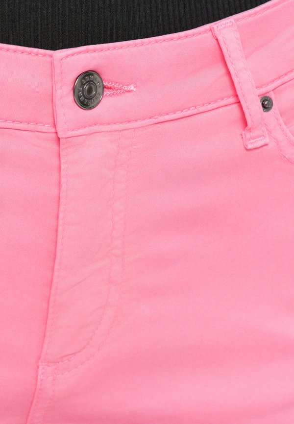 Armani Exchange REGULAR FIT