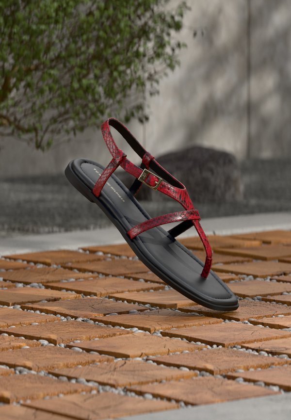 Tommy Hilfiger BUCKLE THONG SNAKE - T-bar sandals - red