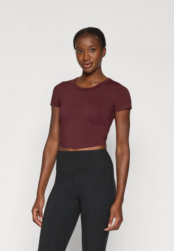 Nike Performance ONE FITTED TOP