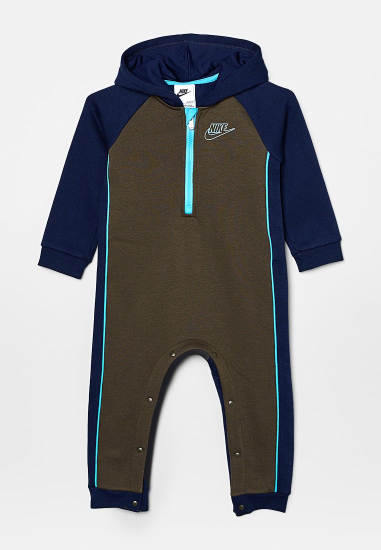 Nike Sportswear AMPLIFY