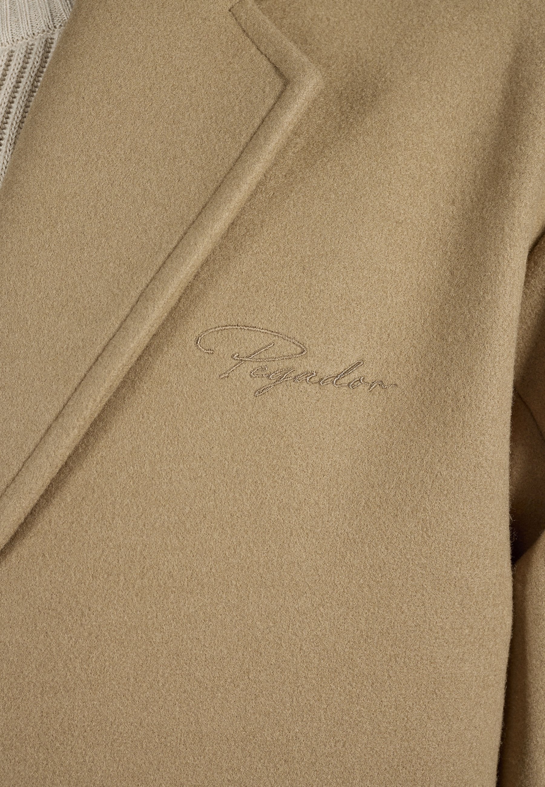 Pegador MOTERO COAT
