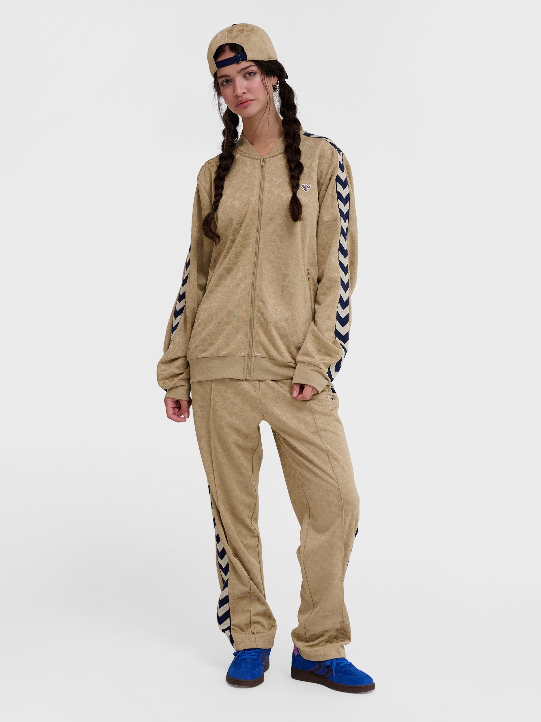 Hummel ARCHIVE REGULAR JACKET