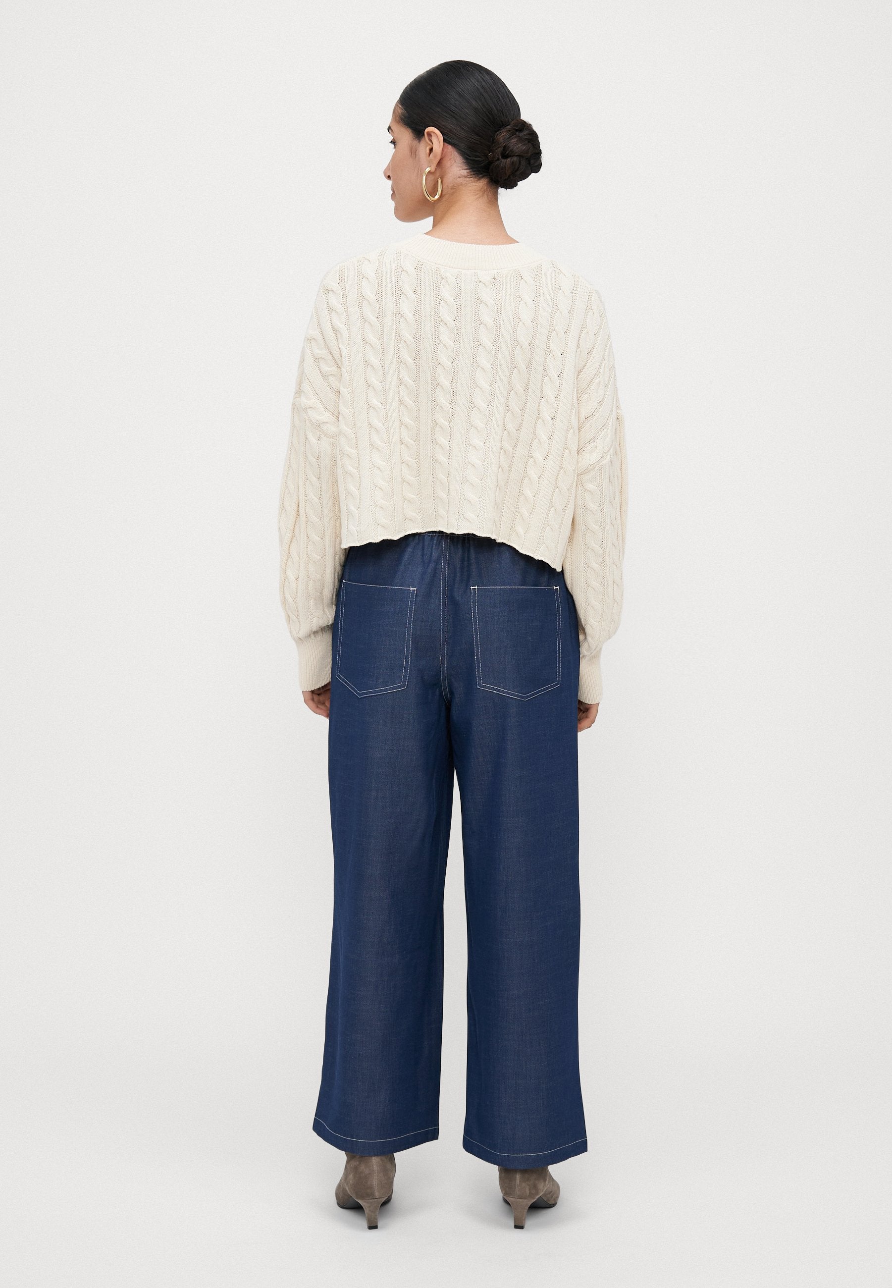 ONLBIRTIE SHORT CABLE O NECK  Media 4