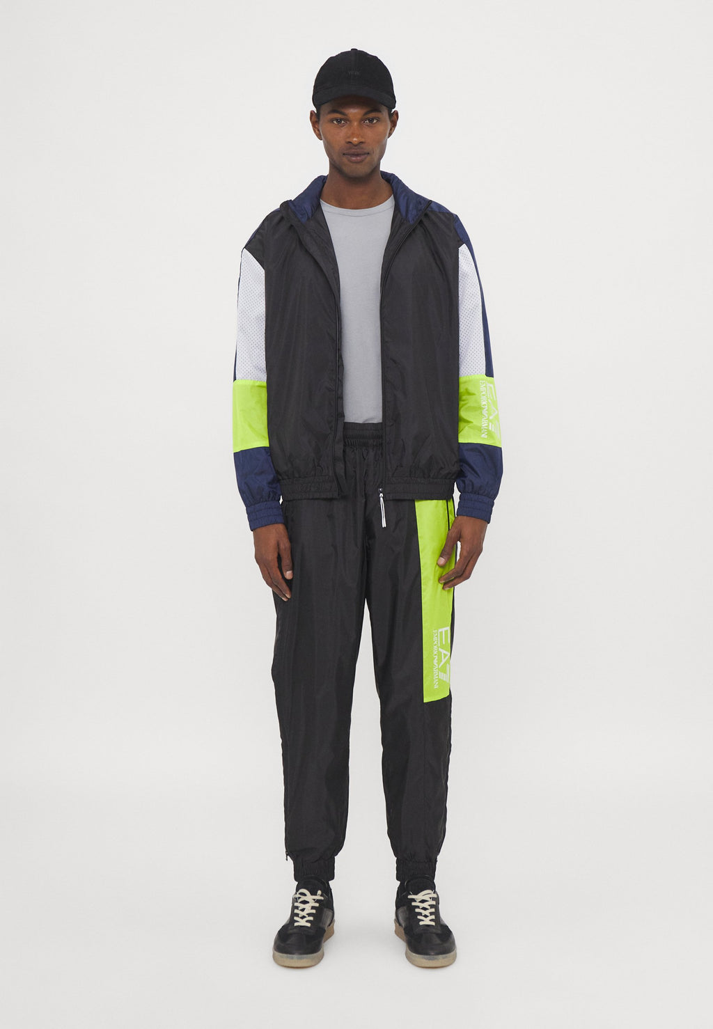 JACKET Media 2