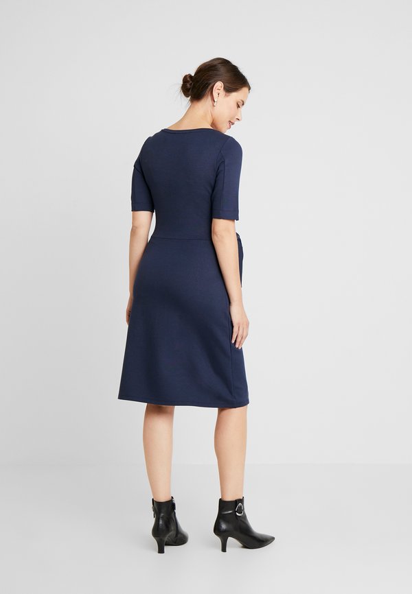Queen Mum DRESS MUNICH