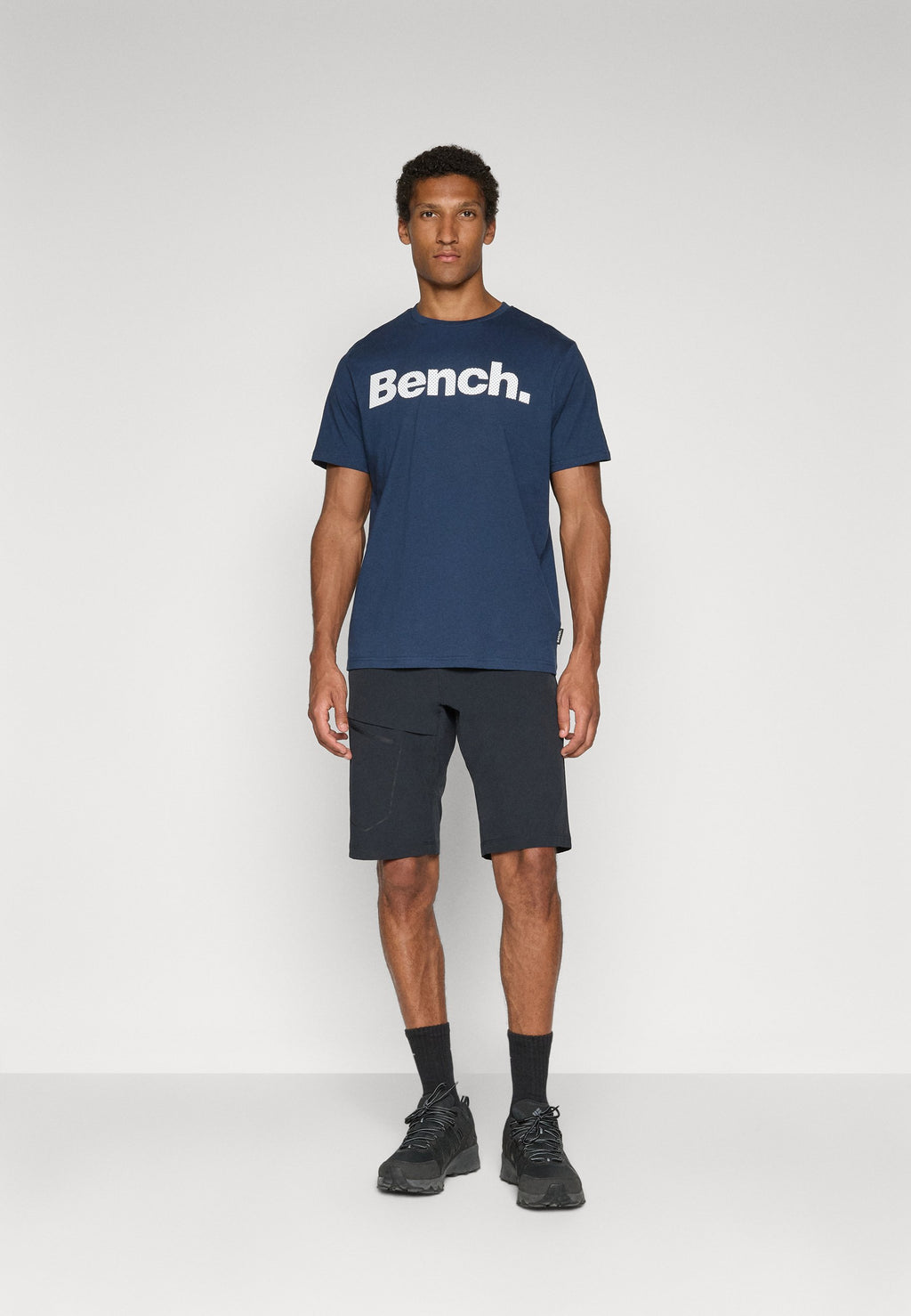 Bench LEANDRO