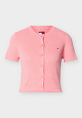 Rosa geripptes, kurzärmeliges, kurz geschnittenes Strickjäckchen mit Rundhalsausschnitt, Knopfleiste und kleinem Tommy Hilfiger-Logo auf der Brust.