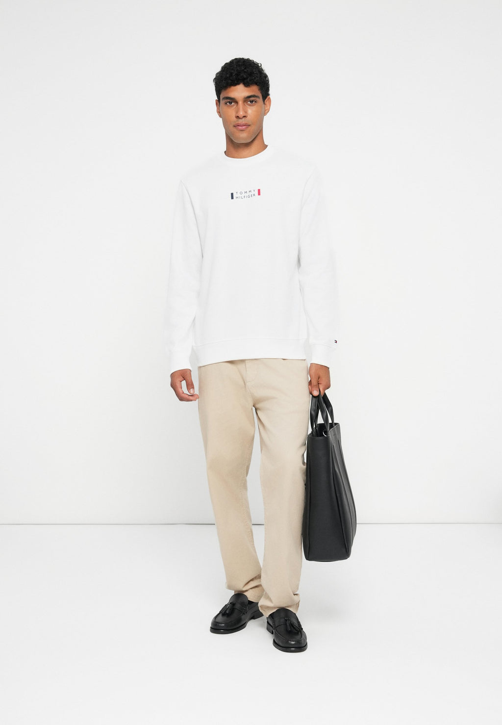 BRAND LOVE SWEATSHIRT Media 2