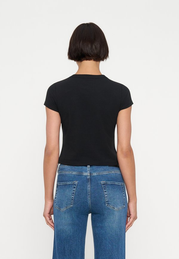 DKNY