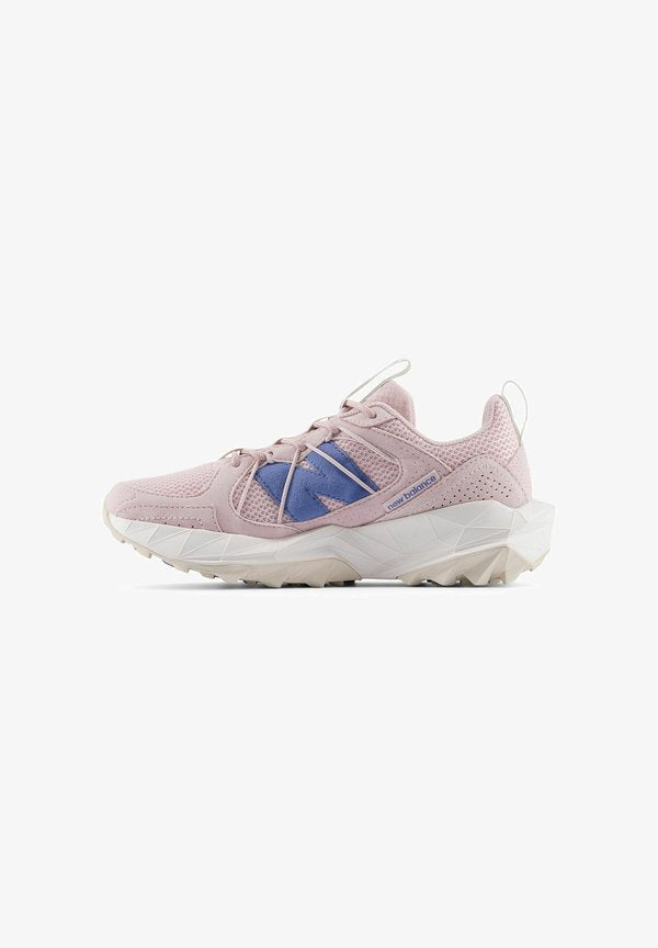 New Balance TEKTREL - Road running shoes - stone pink/fairweather blue