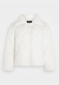 ONLTAMARA SHORT QUILTED JACKET  Media 1