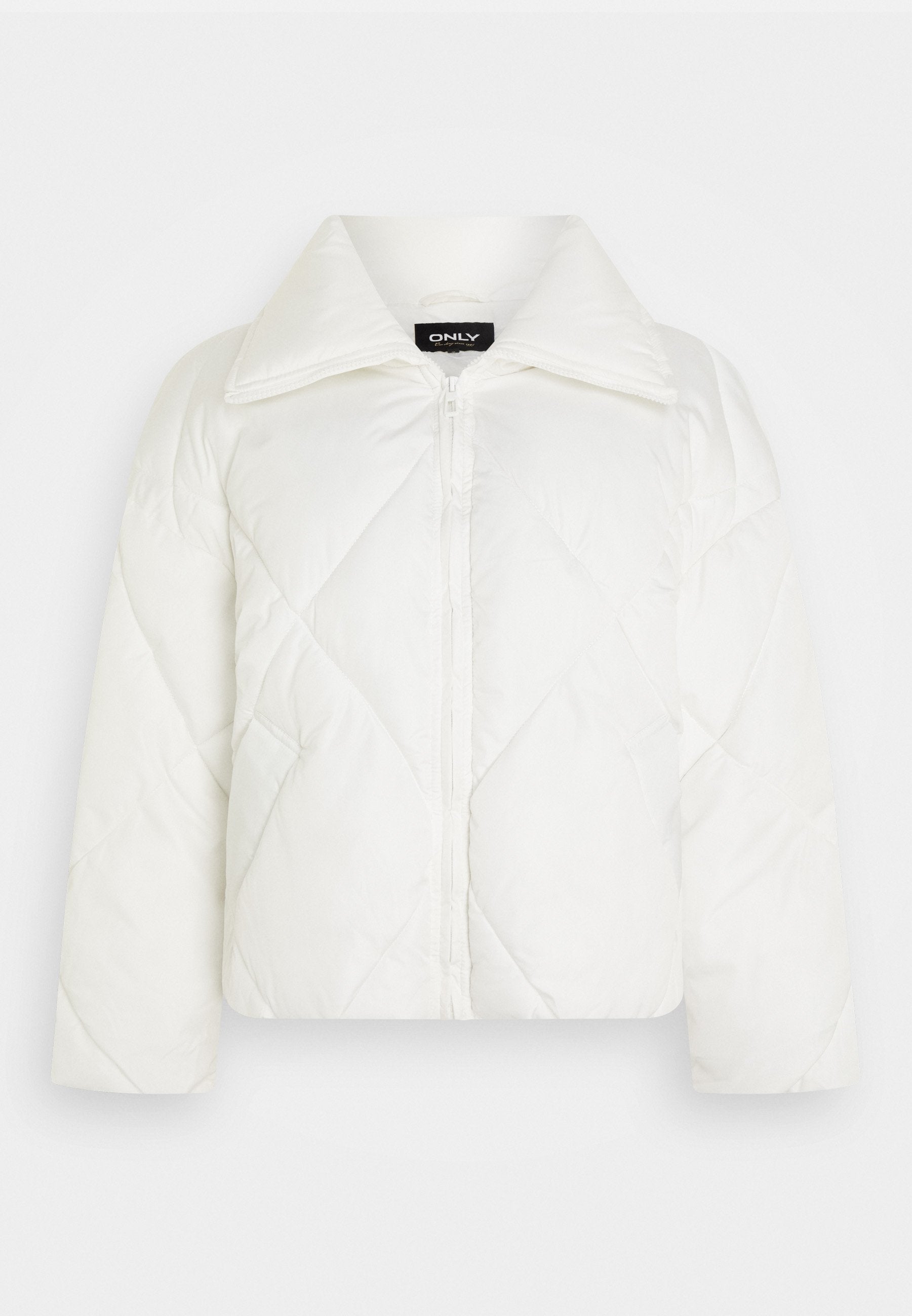 ONLTAMARA SHORT QUILTED JACKET  Media 1