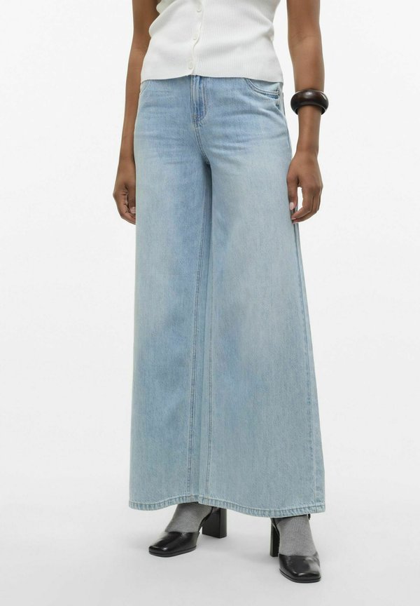 Vero Moda Wide-fit VMANNET Mid rise Wide Leg Fit - Flared Jeans - medium blue denim