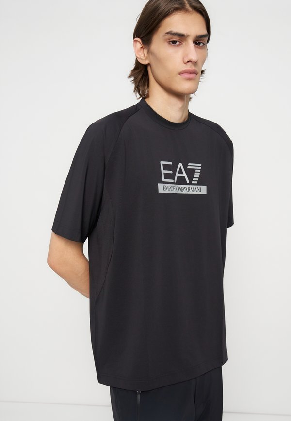 EA7 Emporio Armani