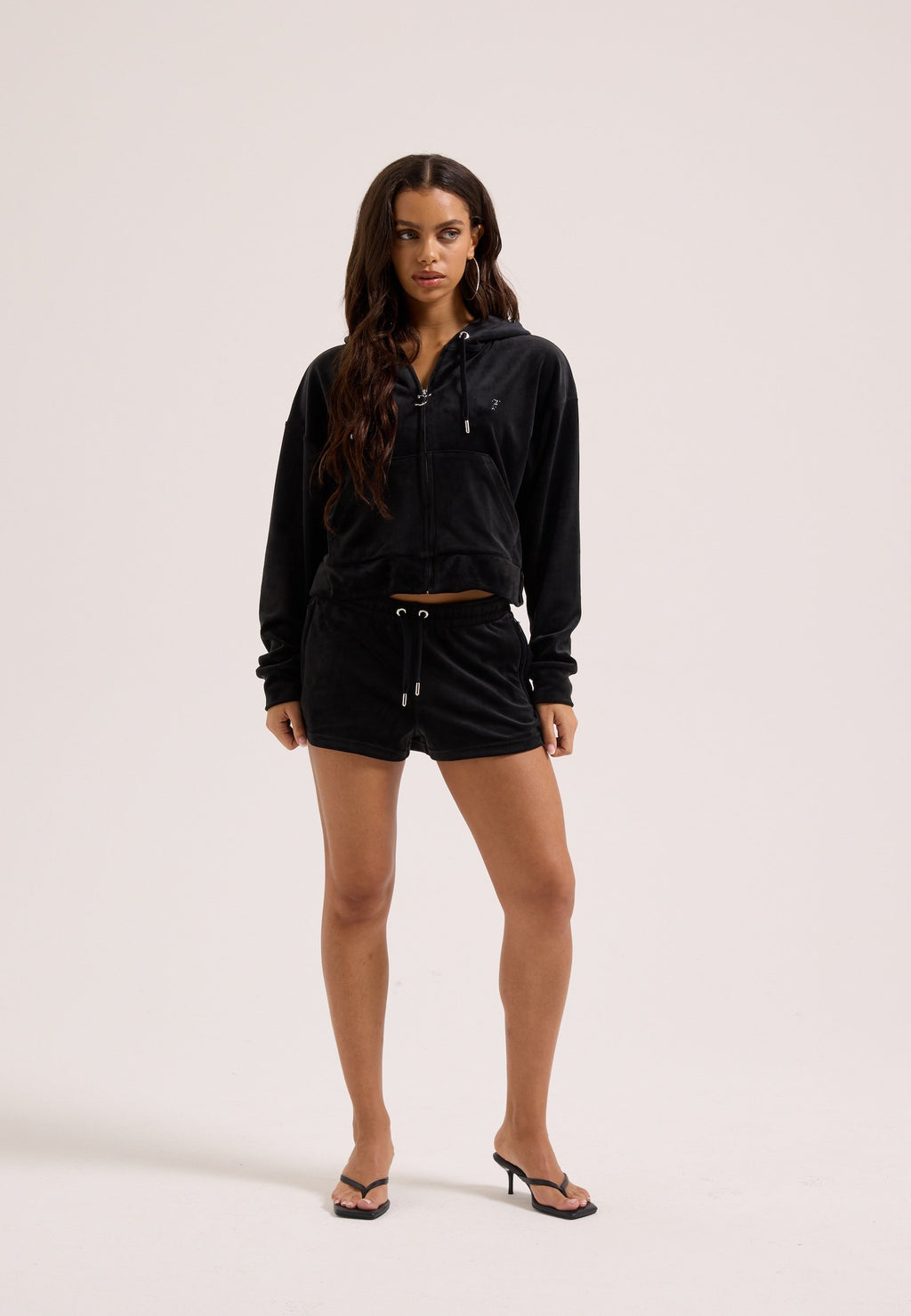 Juicy Couture OUTLINE