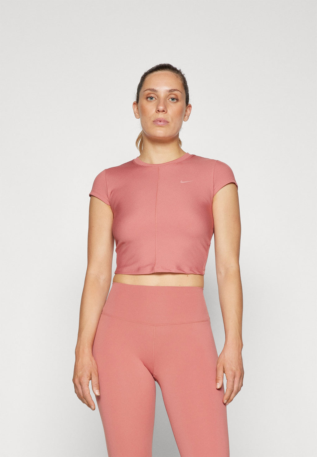 Nike Performance ONE CAPSULE