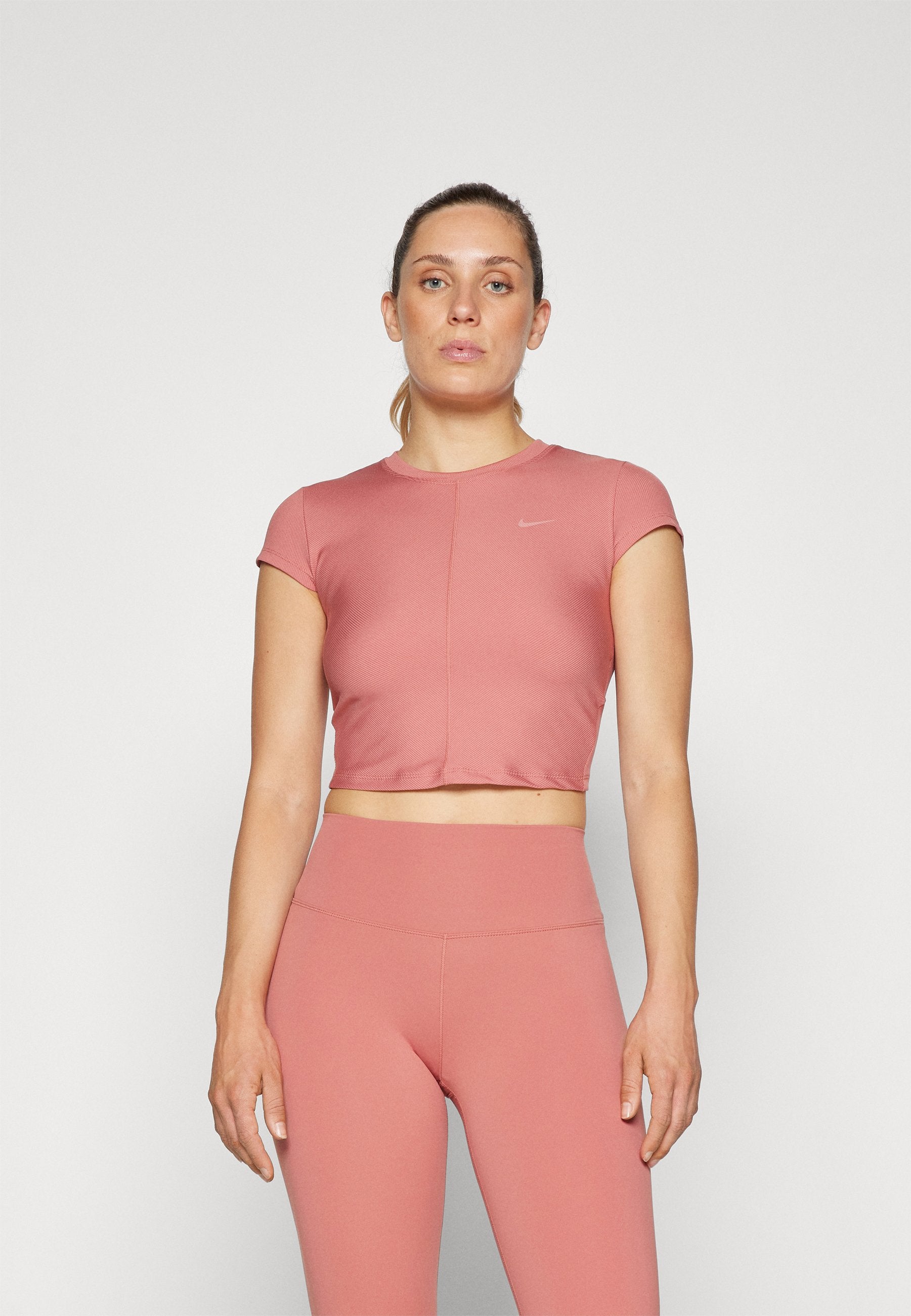 Nike Performance ONE CAPSULE
