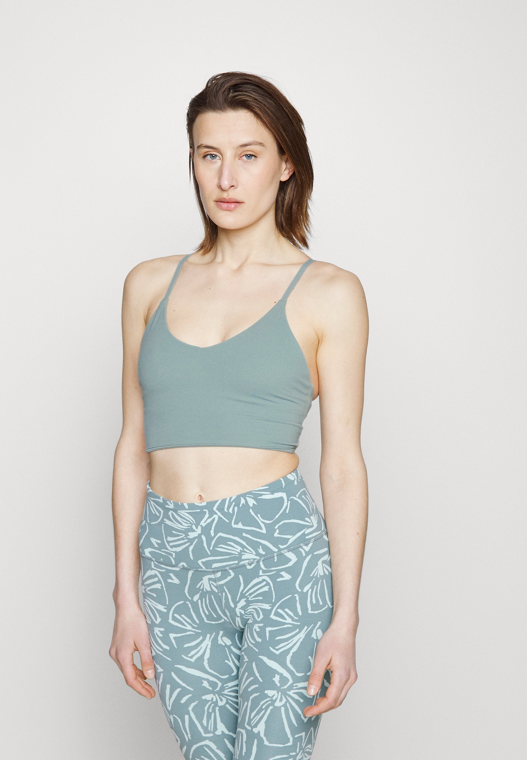 Athleta ELATION STRAPPY CROP A-C