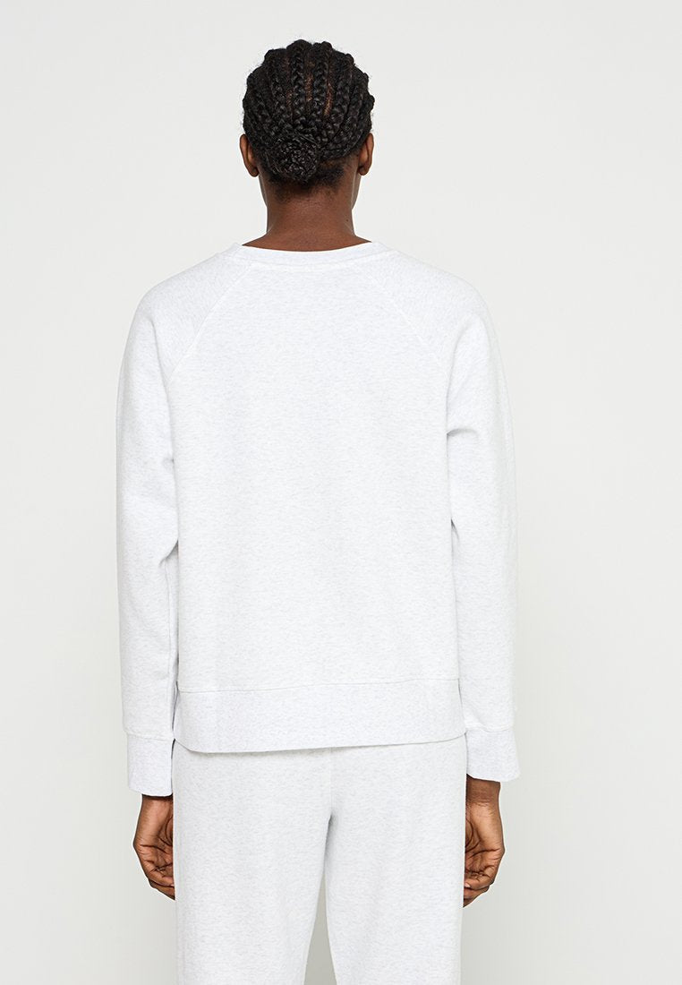 DKNY Sport