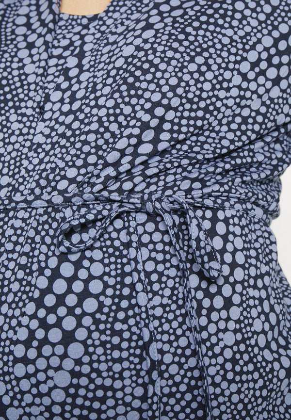 Esprit Maternity