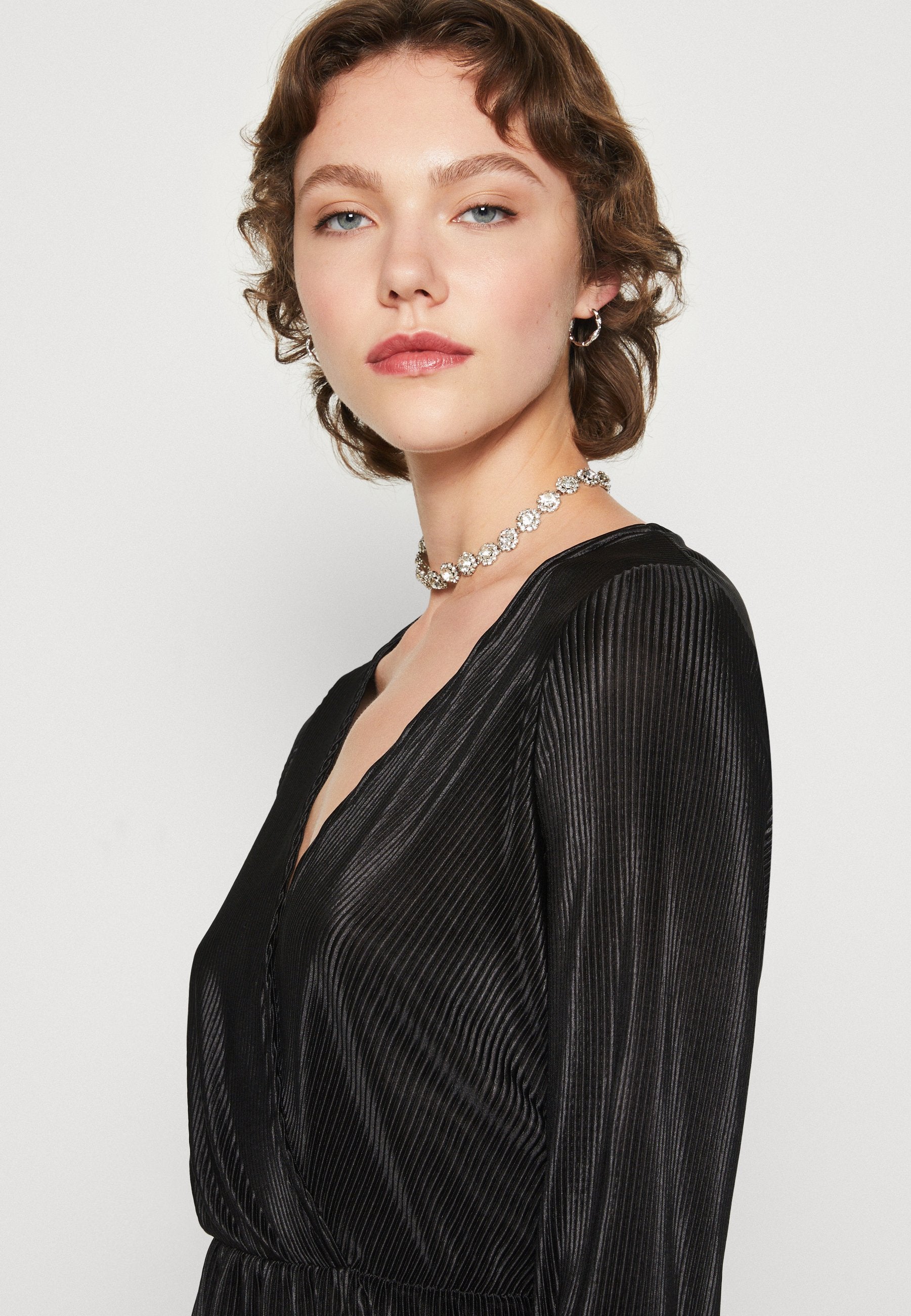 ONLNISA PLISSE WRAP DRESS  Media 5