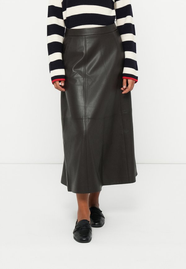 Vero Moda VMOLIVE Long - A-line skirt - chocolate torte