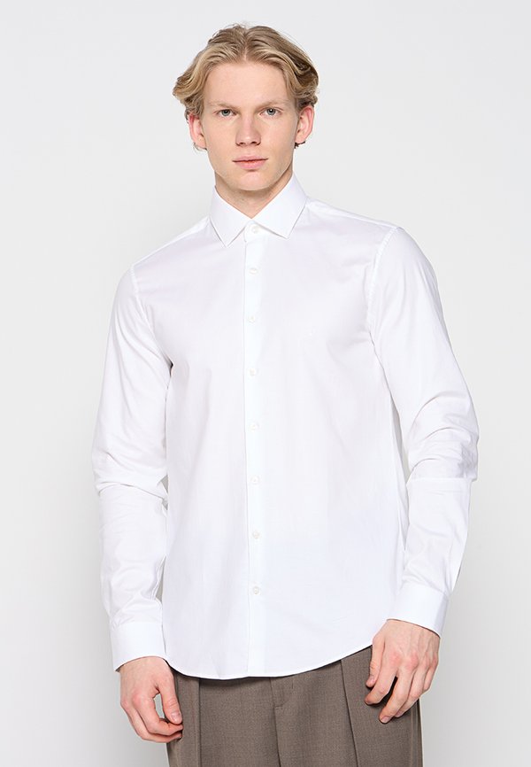 Calvin Klein SLIM FIT