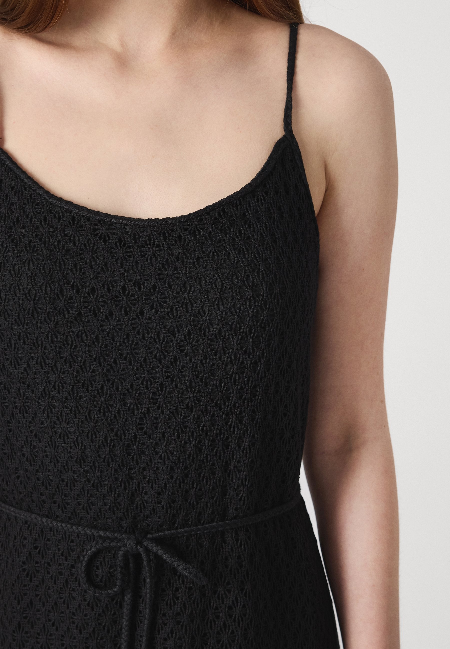 VILA VILIBERINA U-NECK MIDI SLIP