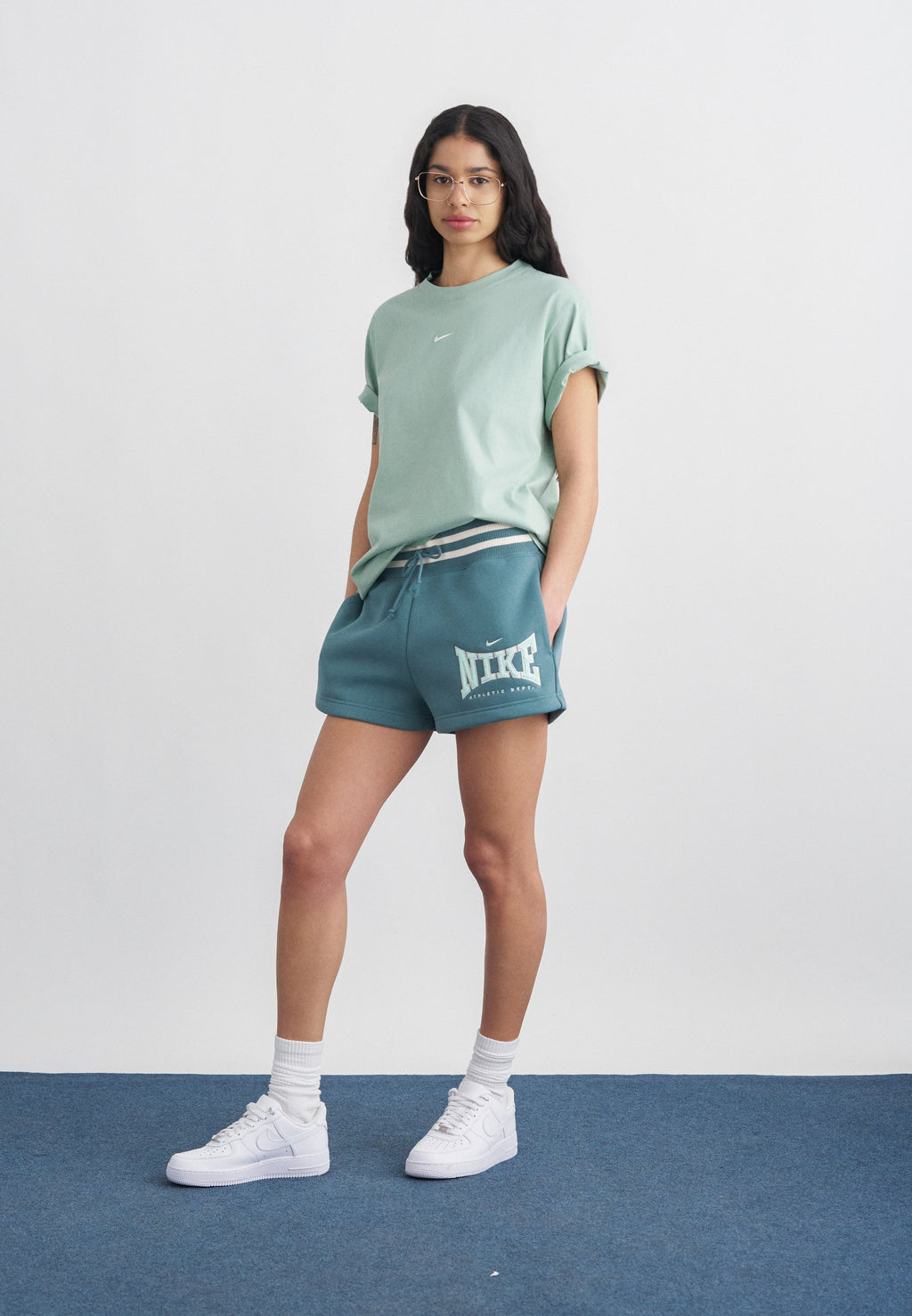 Nike Sportswear CLASSIC TEE